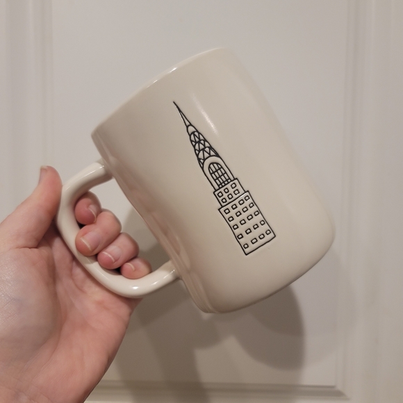 NWOT Rae Dunn NYC Coffee Mug - Picture 2 of 4